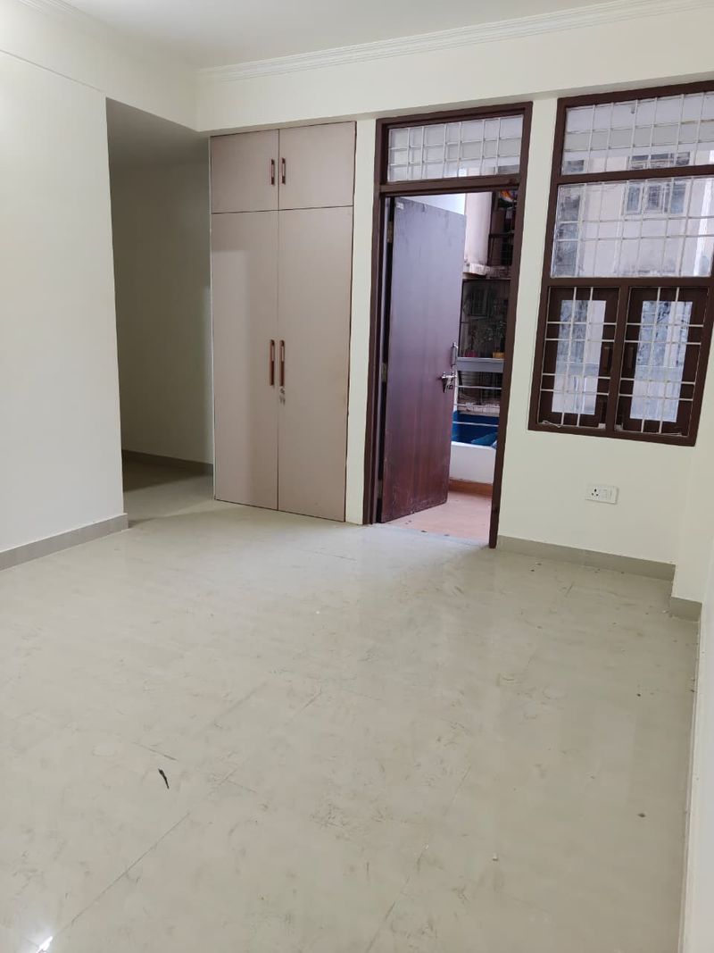 2 BHK Unfurnished Flat for Rent jagatpura