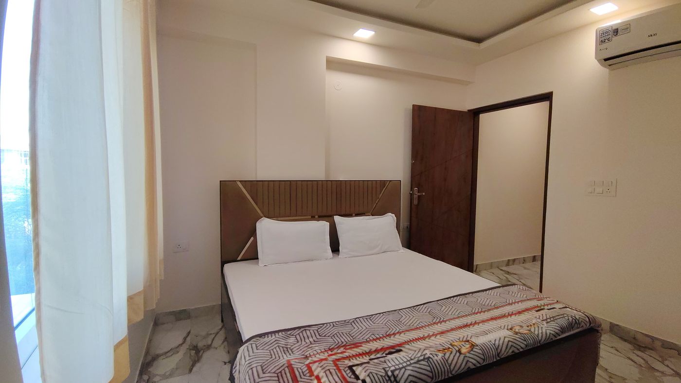 2BHK fully furnished flat jagatpura 